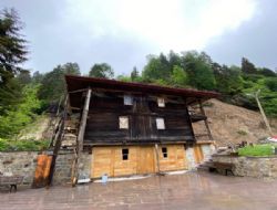 300 yllk Ormanck Camii restorasyon kurban oldu!